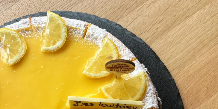 Káva, čaj nebo limonáda a dort dle výběru v nové kavárně Cafe Residence v Braníku