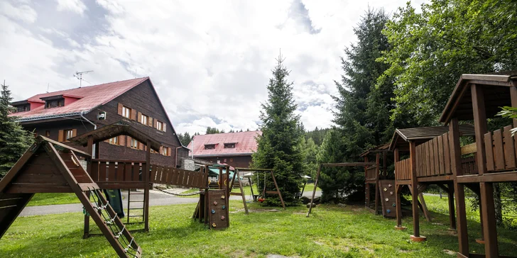 Pobyt v Jizerských horách pro páry i rodiny s polopenzí