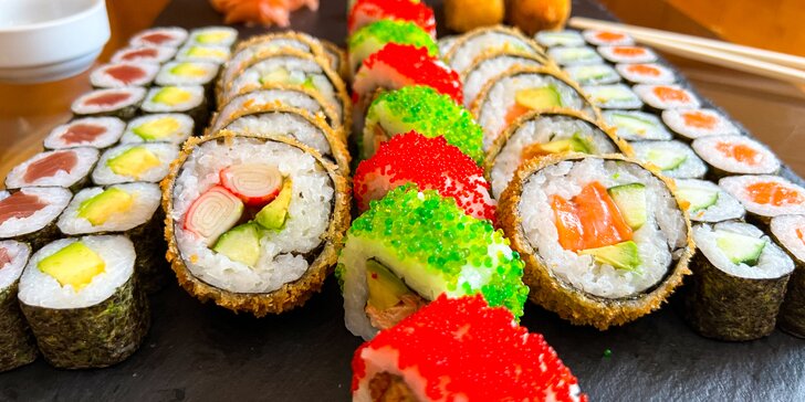 Pestré sushi sety: 54 nebo 62 ks s avokádem, okurkou, tuňákem i lososem