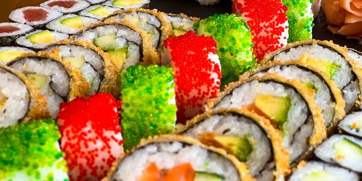 Pestré sushi sety: 54 nebo 62 ks s avokádem, okurkou, tuňákem i lososem