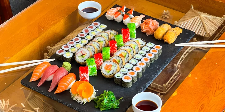 Pestré sushi sety: 54 nebo 62 ks s avokádem, okurkou, tuňákem i lososem