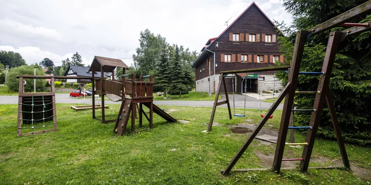 Pobyt v Jizerských horách pro páry i rodiny s polopenzí