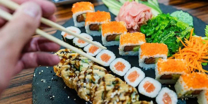 Sushi sety s 26 až 85 kousky: maki, nigiri a další rolky s rybami i zeleninou