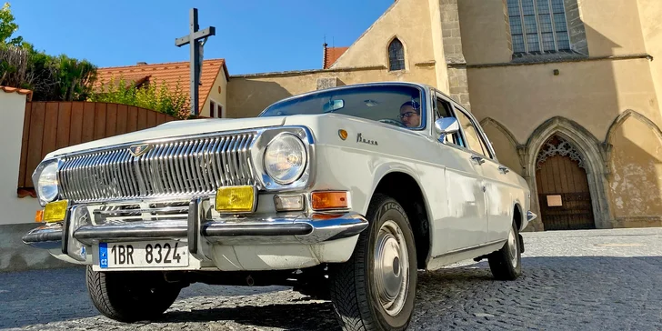 Zážitkový výlet veteránem Volha: 4 okruhy po krásných jižních Čechách