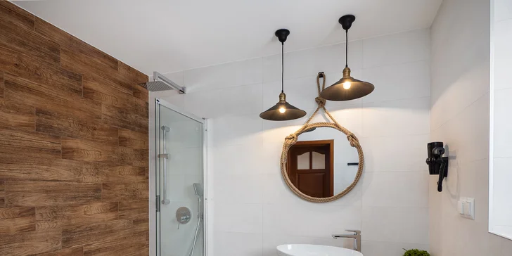 Lesní apartmány blízko aquaparku Terma Bania: privátní wellness, snídaně a slevy na zábavu