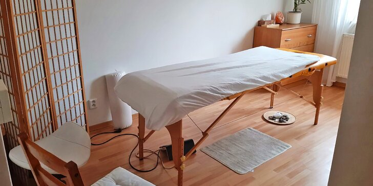 Relax od hlavy až po paty v délce 25-100 min: indická masáž hlavy, masáž zad a šíje i celého těla