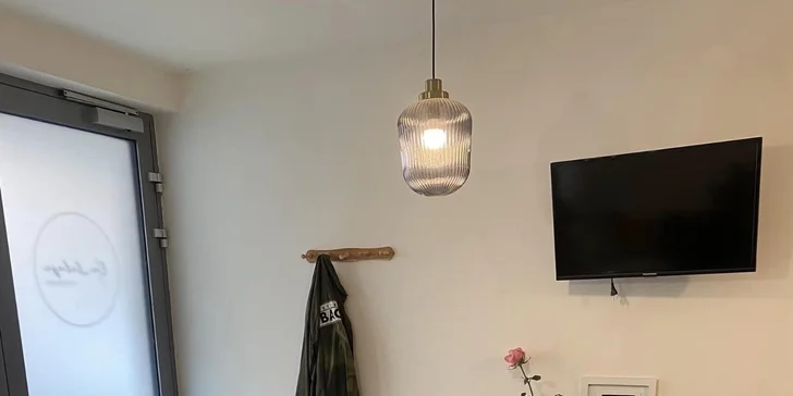 Svůdný pohled: laminace obočí, lash lifting i prodlužování řas metodou 1D-5D