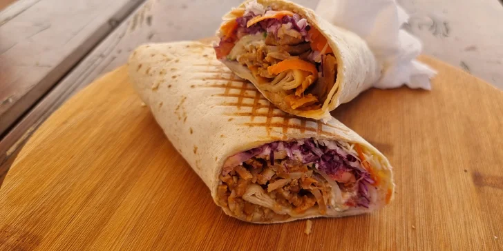 Zažeňte velký hlad: XL kebab nebo falafel podle výběru pro 1 či 2 osoby