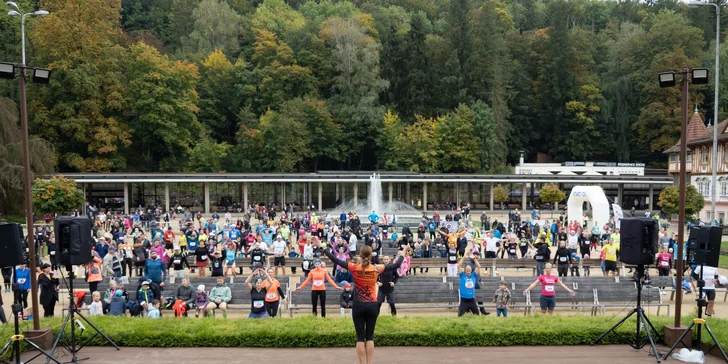 Startovné na závodní běhy v Luhačovicích: desítka, štafeta i půlmaraton