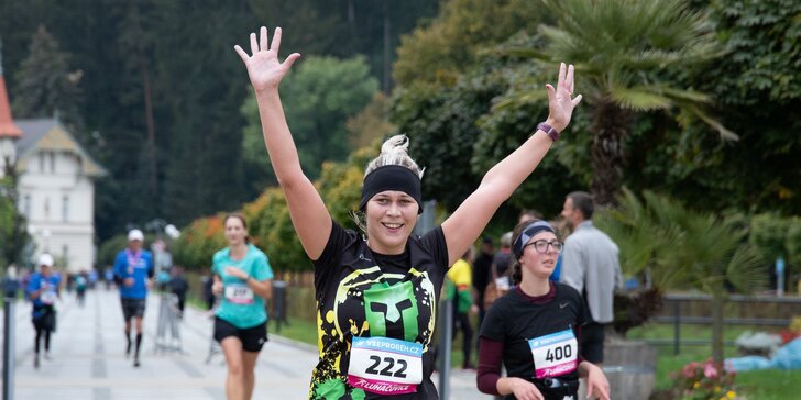 Startovné na závodní běhy v Luhačovicích: desítka, štafeta i půlmaraton