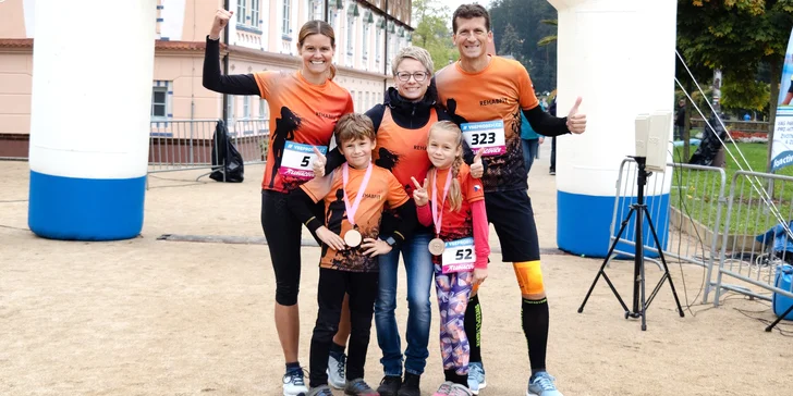 Startovné na závodní běhy v Luhačovicích: desítka, štafeta i půlmaraton