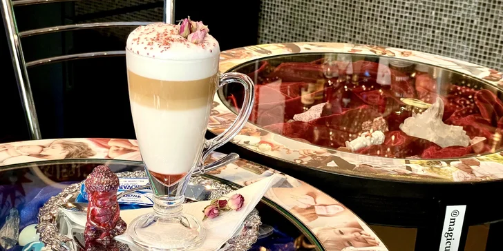 Latte s příchutí i káva z džezvy, originální limonáda nebo čaj s bylinkami a kořením: 1-2 os.