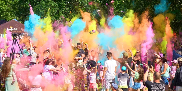 Vstupenka na rodinný festival Bezva Fest: hudba, youtubeři a atrakce v ceně