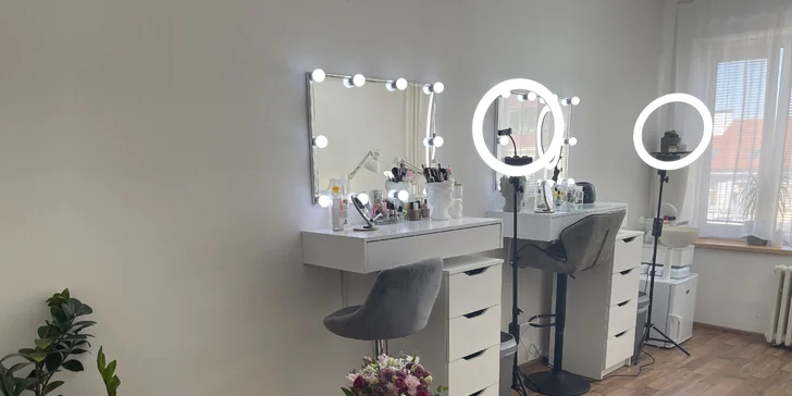 Laminace obočí a lash lifting řas včetně barvení a výživy v centru Prahy