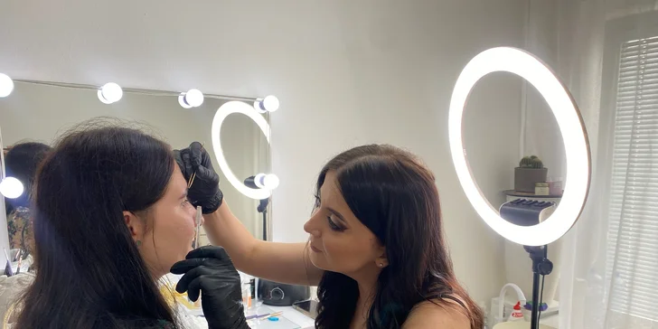 Laminace obočí a lash lifting řas včetně barvení a výživy v centru Prahy