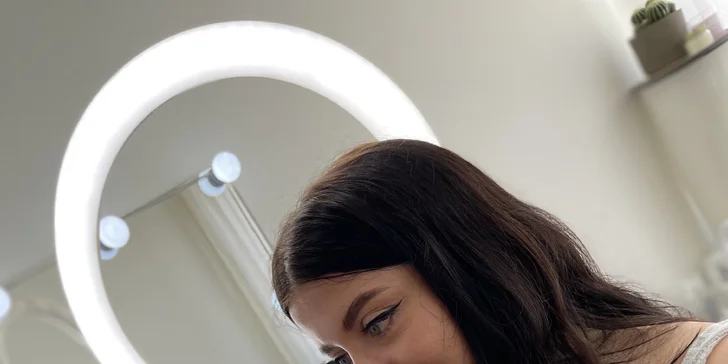 Laminace obočí a lash lifting řas včetně barvení a výživy v centru Prahy