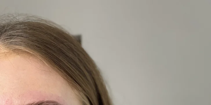 Laminace obočí a lash lifting řas včetně barvení a výživy v centru Prahy