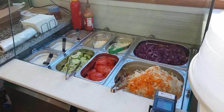 Zažeňte velký hlad: XL kebab nebo falafel podle výběru pro 1 či 2 osoby