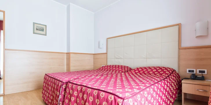 Dovolená u Lago di Garda: 3* hotel u jezera se snídaní, v létě venkovní bazén