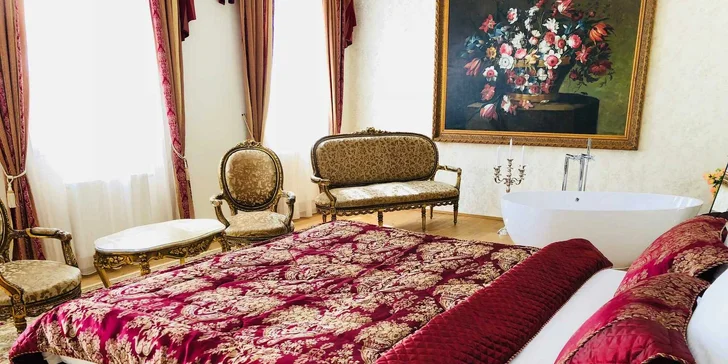 Romantika na zámečku: snídaně nebo pobyt s večeří, láhví sektu i vstupem do sauny a vířivky