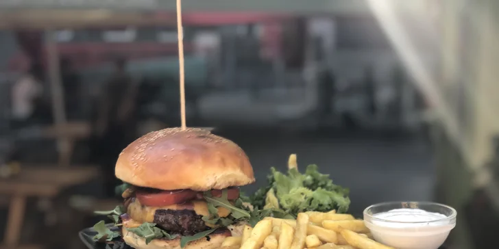 Otevřený voucher do Krušovické restaurace v Děčíně: 500–1500 Kč na jídlo i nápoje