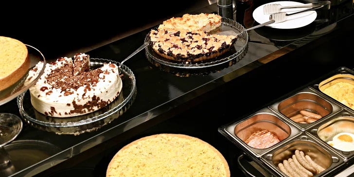 Snídaně all you can eat v prvorepublikovém bistru v centru Prahy pro 1 či 2 osoby