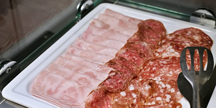 Snídaně all you can eat v prvorepublikovém bistru v centru Prahy pro 1 či 2 osoby