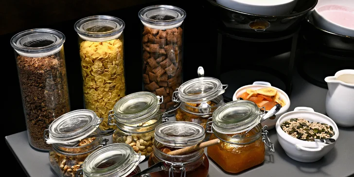 Snídaně all you can eat v prvorepublikovém bistru v centru Prahy pro 1 či 2 osoby