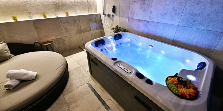 5* luxus pro 2 osoby: privátní spa se saunou a vířivkou i skvělé jídlo