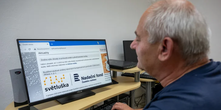 Buďte naší hvězdou: podpořte Světlušku a zrakově postižené seniory