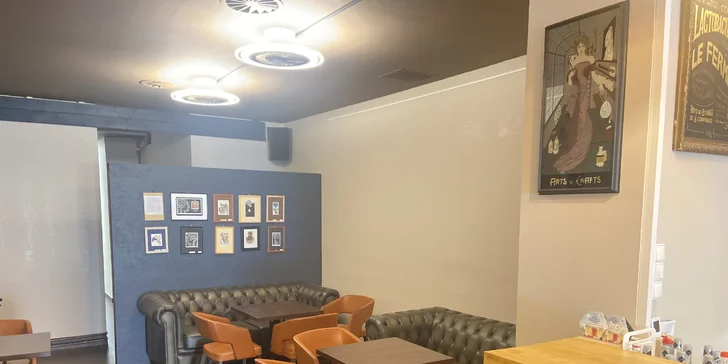 Otevřené vouchery na 250 i 500 Kč do plzeňského Le Consulat: pizza, poke bowly i drinky s tapas