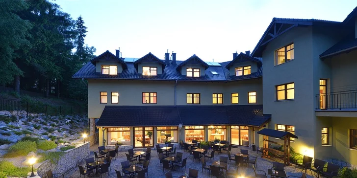 Příjemný relax i horské túry jen kousek za kopečky: pobyt se stravou i wellness ve Sklářské Porebě
