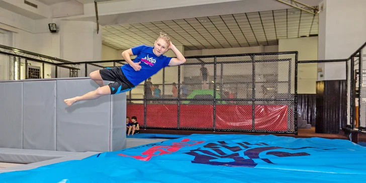 Trampolínový ráj se spoustou atrakcí: 1, 2 nebo 3 hodiny pro malé i velké