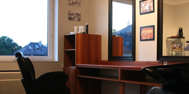 Balíčky služeb pánského kadeřníka a holiče s možností whisky