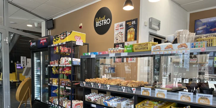 Velké caffé latte a minipečivo dle výběru pro 1 nebo 2 osoby