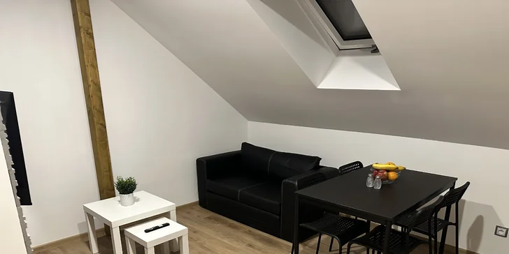 Apartmány u Trutnova pro dva i rodinu: kuchyňka, moderní prostory a možnost wellness