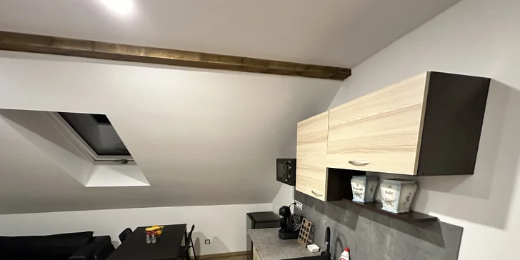 Apartmány u Trutnova pro dva i rodinu: kuchyňka, moderní prostory a možnost wellness