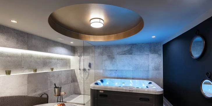 5* luxus pro 2 osoby: privátní spa se saunou a vířivkou i skvělé jídlo