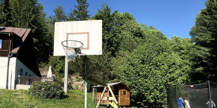 Apartmány v Jizerkách až pro 6 osob: dárek, lahev sektu na pokoji, zahrada, gril, dětské hřiště