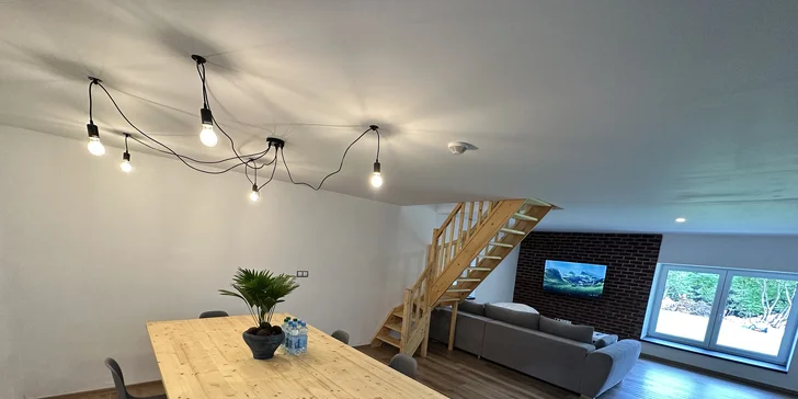 Apartmány u Trutnova pro dva i rodinu: kuchyňka, moderní prostory a možnost wellness