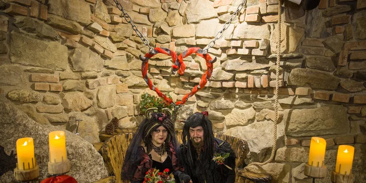 Láska a romantika v Pekle Čertovina: pobyt v Kocourkově s polopenzí a lahví vína