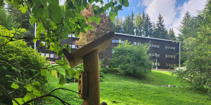Vstup na 18jamkový adventure minigolf pro děti, dospělé i celou rodinu