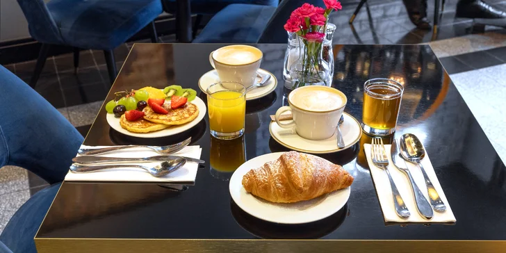 Snídaně all you can eat v prvorepublikovém bistru v centru Prahy pro 1 či 2 osoby