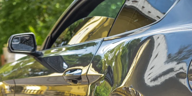 Legendární Ford Mustang V8 v originální USA verzi: projížďka na 20 minut i zapůjčení na 12 hodin