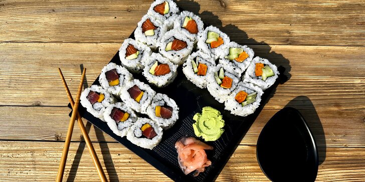 Poke bowl podle výběru ze 6 druhů i sushi sety na odnos s sebou
