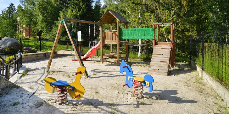 Příjemný relax i horské túry jen kousek za kopečky: pobyt se stravou i wellness ve Sklářské Porebě