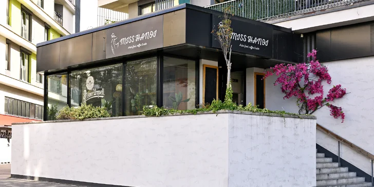 Otevřené vouchery na 300–1500 Kč na cokoli v asijské restauraci Miss Hanoi