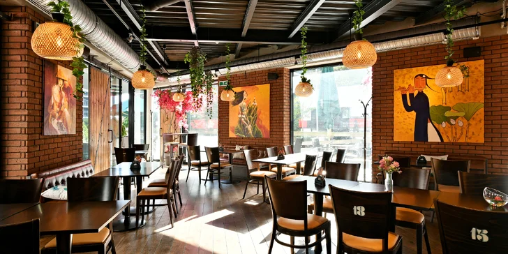 Otevřené vouchery na 300–1500 Kč na cokoli v asijské restauraci Miss Hanoi