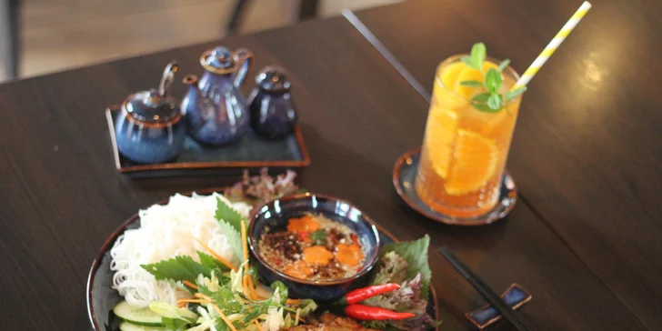 Otevřené vouchery na 300–1500 Kč na cokoli v asijské restauraci Miss Hanoi
