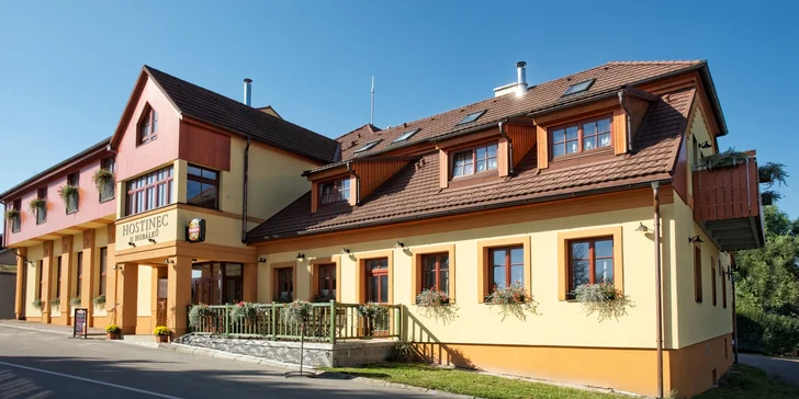 Pobyt se snídaní a s možností tříchodové večeře vč. lahve vína